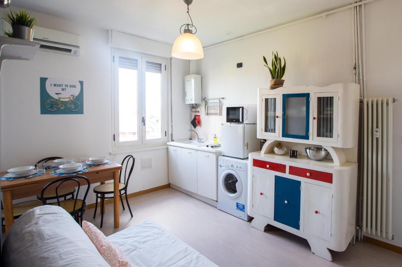 Apartment - Sacchini 16 Milan Luaran gambar