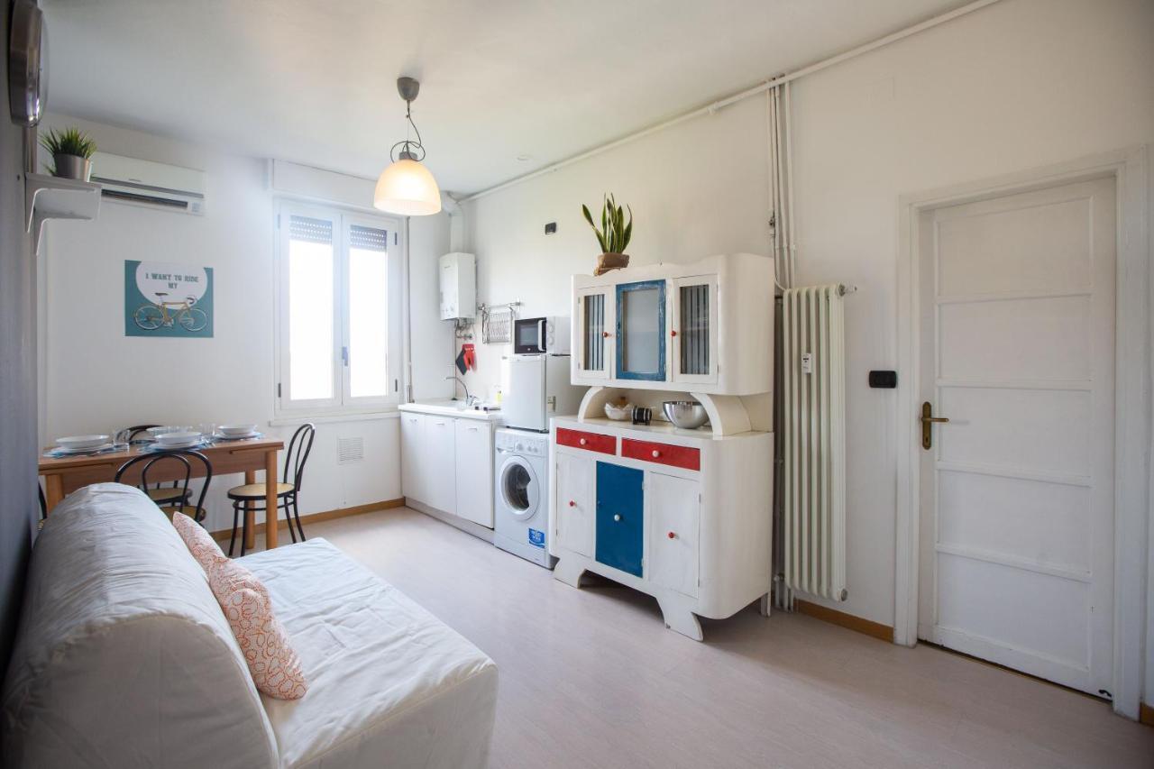 Apartment - Sacchini 16 Milan Luaran gambar
